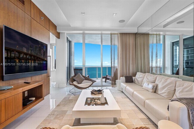 Building Photo - 16001 Collins Ave