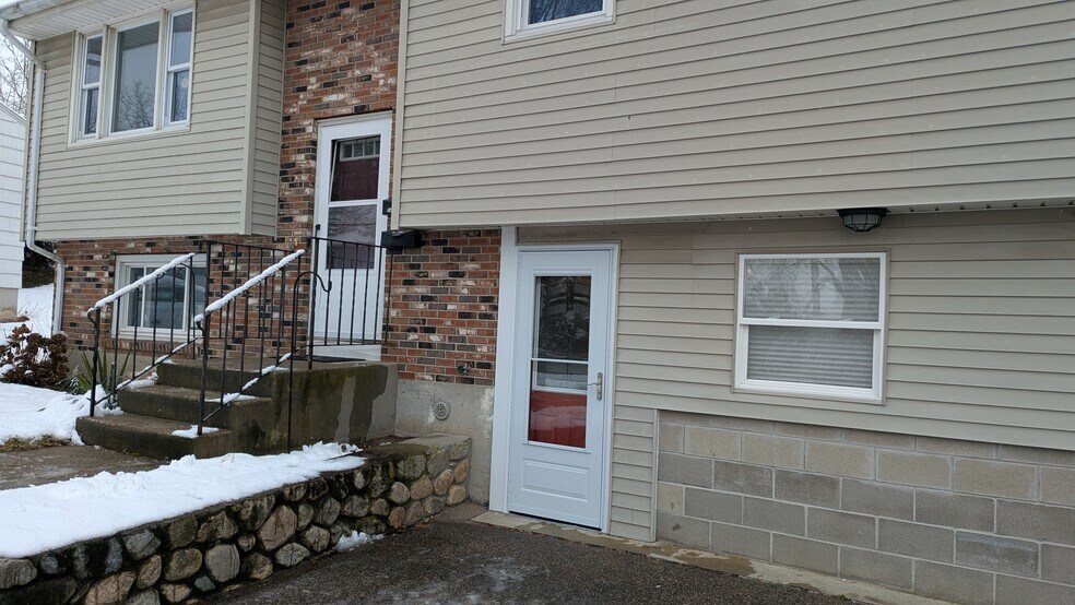 Exterior - 14 Rocket St