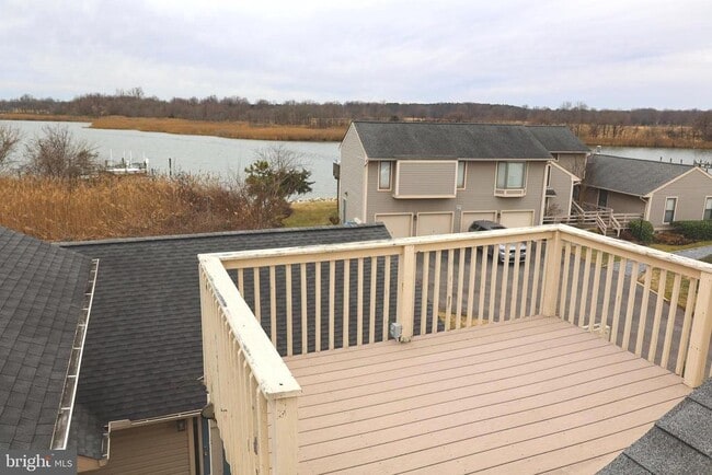 Building Photo - 15 Mariners Way