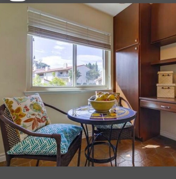 Building Photo - 12054 Caminito Campana