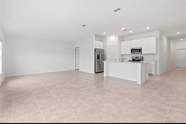 Building Photo - 352 Heroic Rd