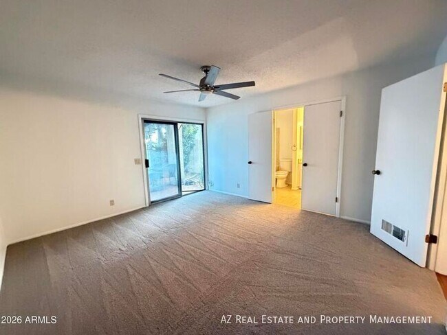 Building Photo - 2901 W Sierra St