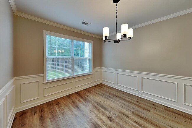 Building Photo - 2250 Winthrope Way Dr