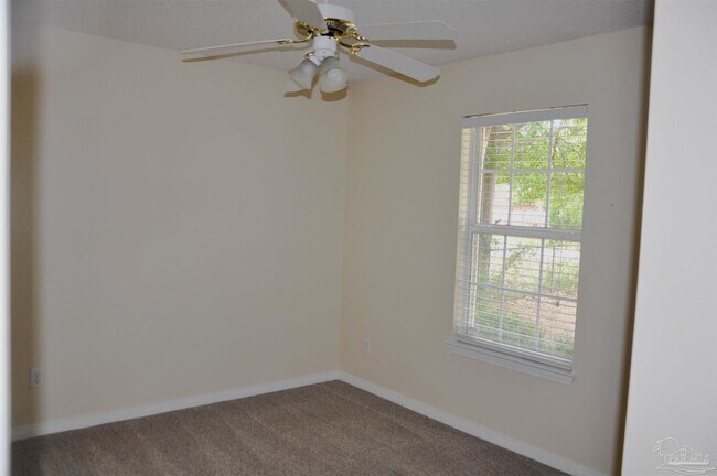 Building Photo - 5871 Locust St