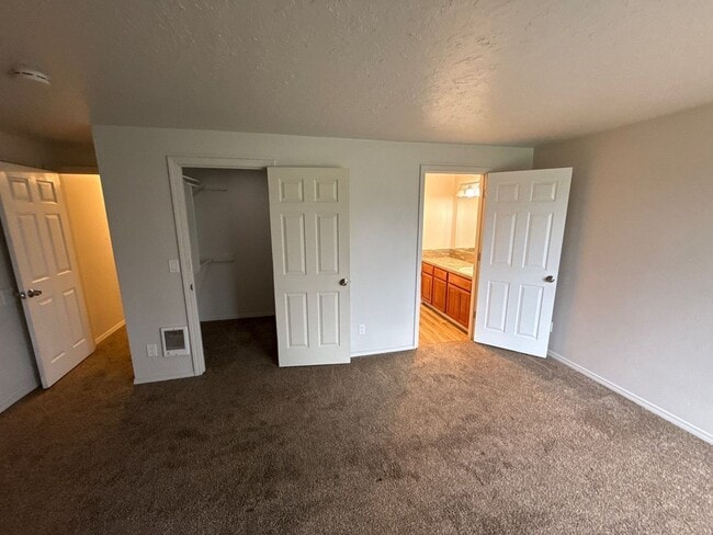 Building Photo - 3714 47th Ave NE