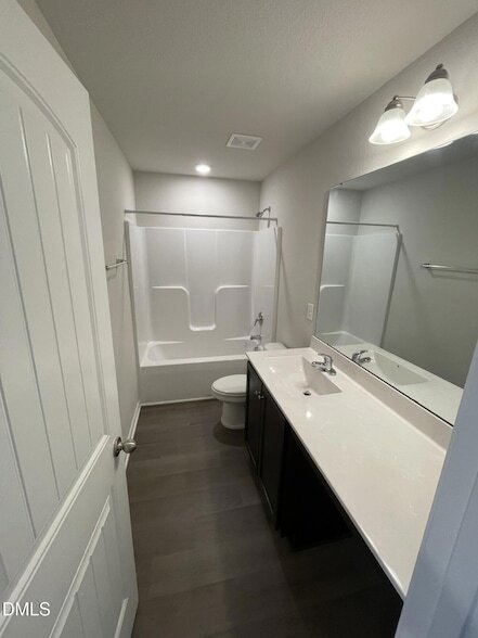 Building Photo - 2021 Wiggins Village Dr