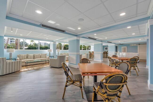 Building Photo - 2505 S Ocean Blvd