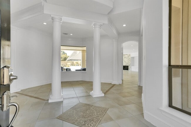 Building Photo - 20637 Eaglewood Trace Dr