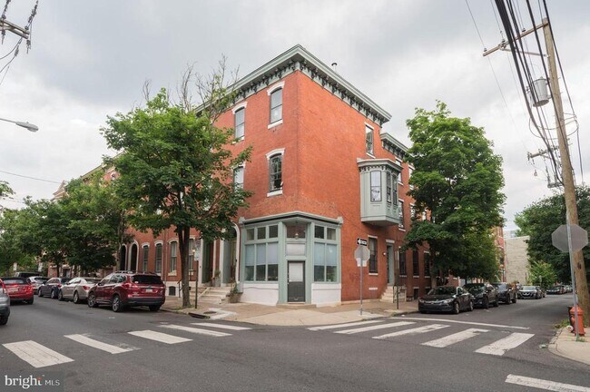 Building Photo - 641 N 16th St