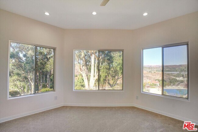 Building Photo - 13045 Ripple Creek Ln