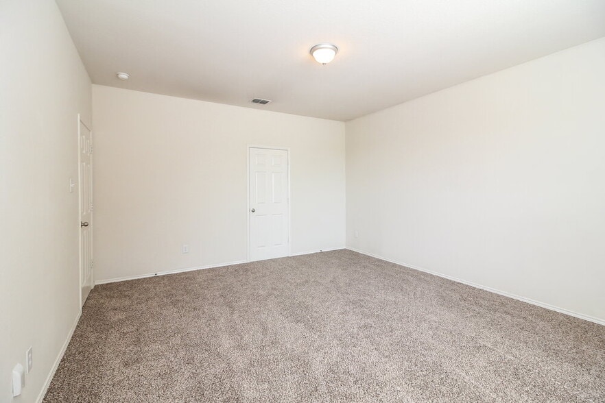 Building Photo - 2280 Timber Creek Dr