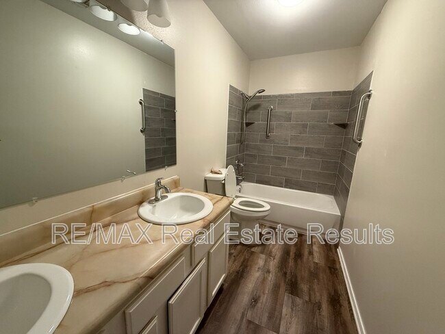 Building Photo - 1206 Whipporwill Ln