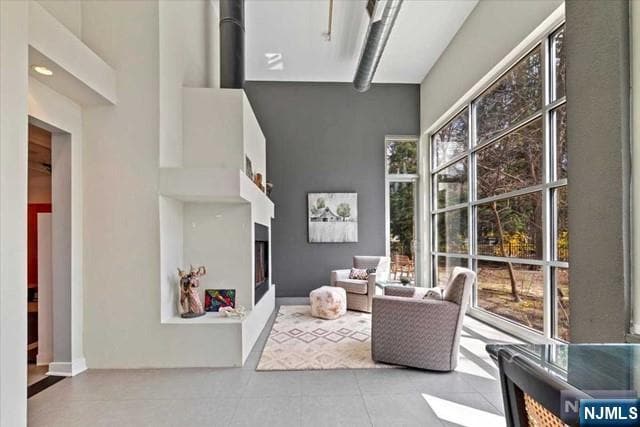 Building Photo - 954 Pines Terrace