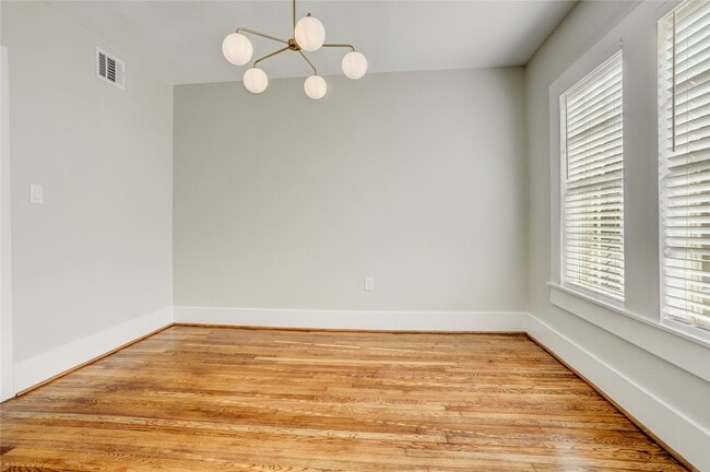 Building Photo - 4314 Bell St