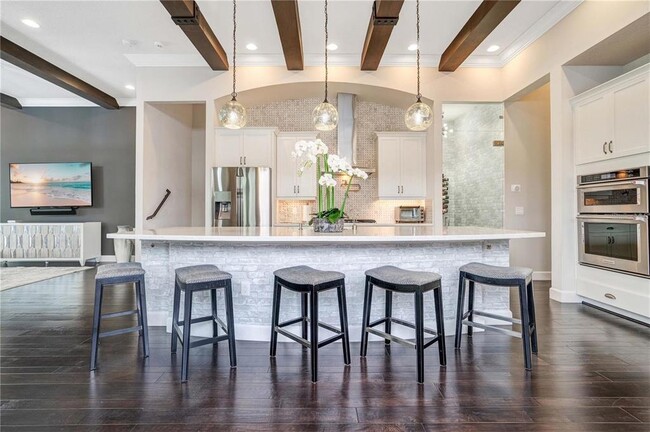 Building Photo - 8449 Via Vittoria Way