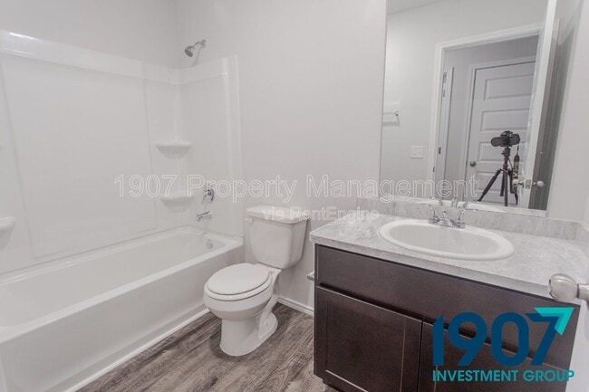 Building Photo - 1413 Lexi Dr