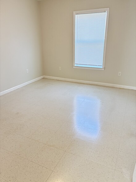 Bedroom 1 - 2031 Blaine Ave