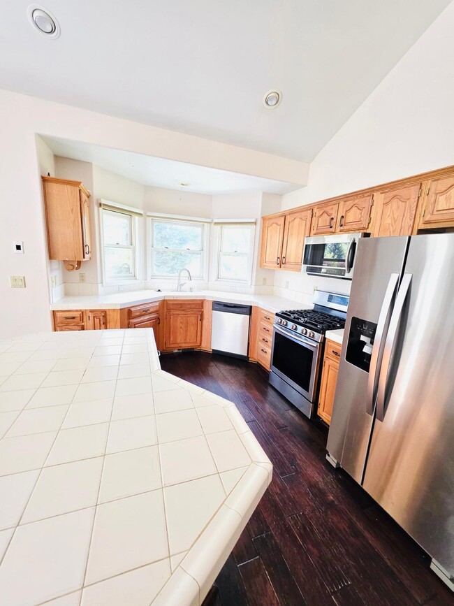 Building Photo - 2023 Arbor Park Dr