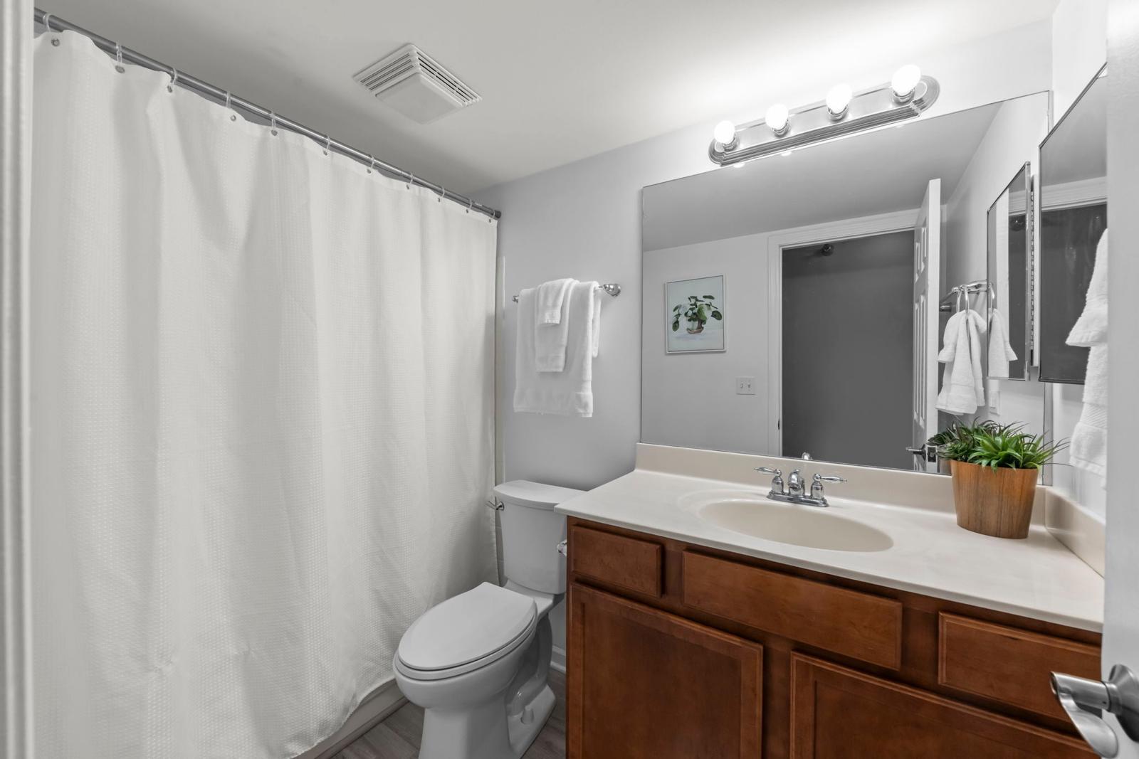 Building Photo - 208 Glengarry Dr