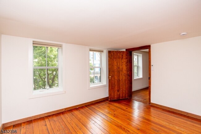 Building Photo - 54 Coryell St
