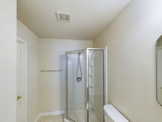 Building Photo - 15123 Meredith Ln