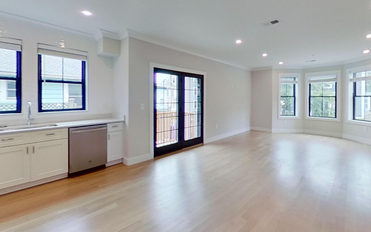 Building Photo - 278 Lamartine St