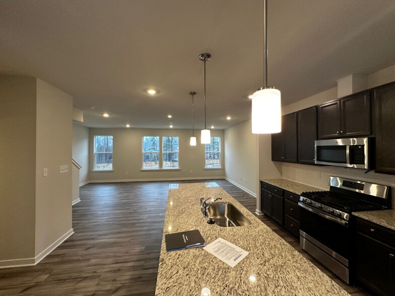 Building Photo - 6113 Jackline Run