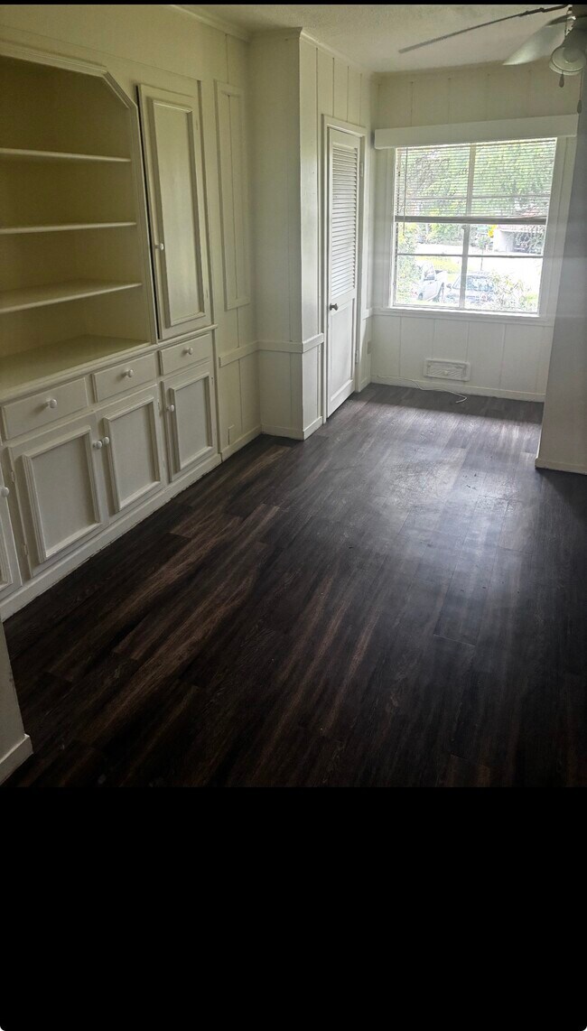 Building Photo - 50 Northshore Rd