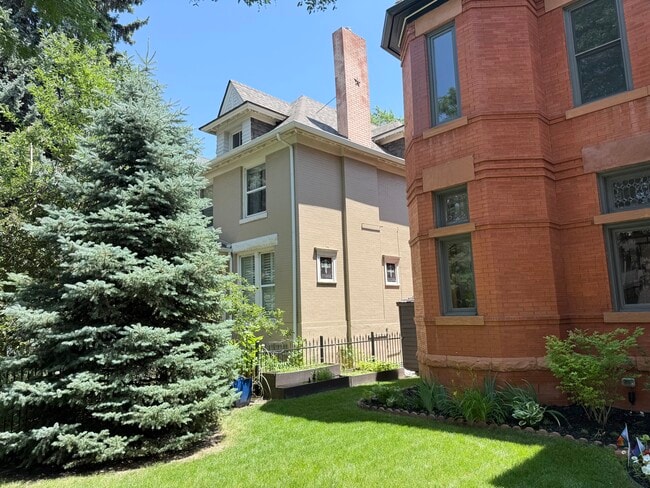Building Photo - 1330 York St