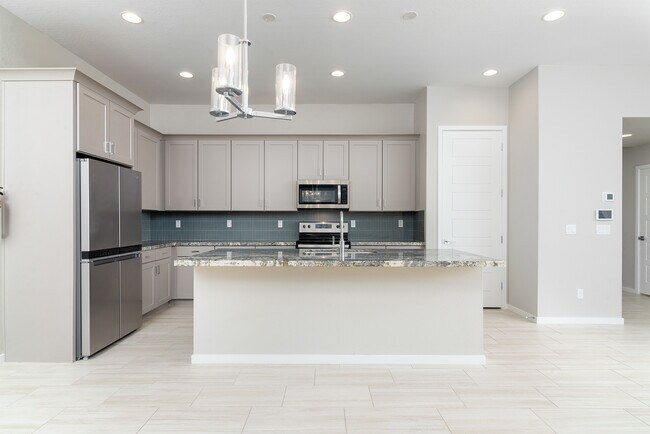 Stunning Kitchen and Open Floorplan - 901 S Smith Rd