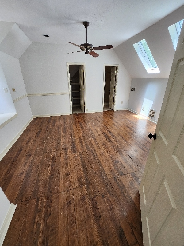 Building Photo - 542 S Deerfield Dr