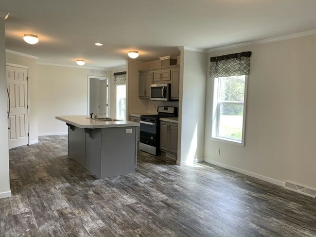 Building Photo - 212 Beach