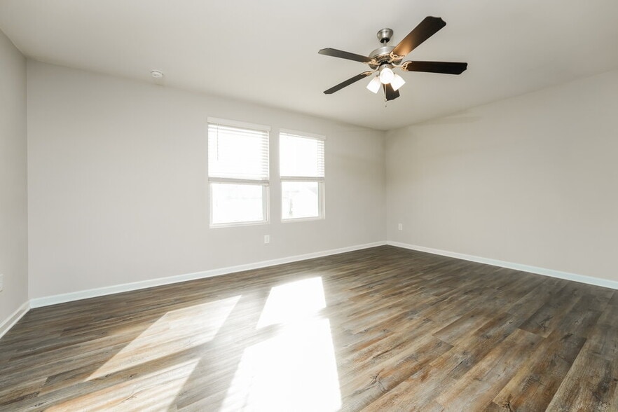 Building Photo - 4294 Kendrick Cir