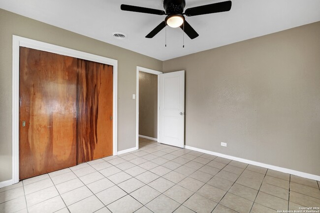 Building Photo - 358 Saratoga Dr