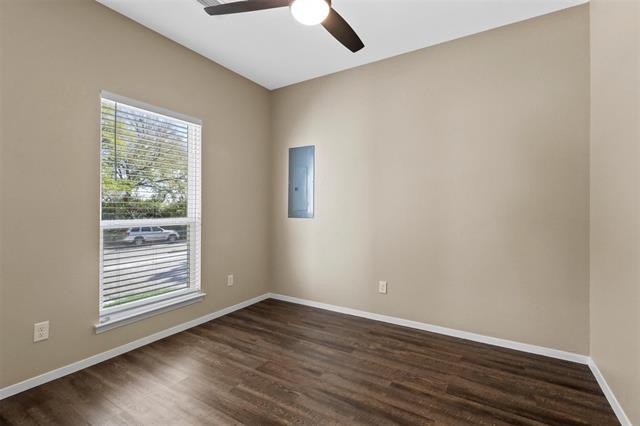 Building Photo - 427 Jannie St