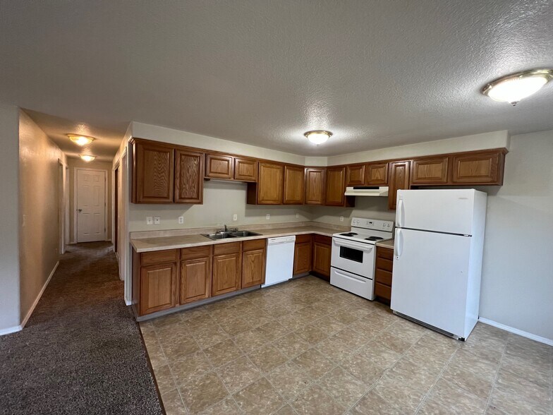 Building Photo - 1041 8th Ave