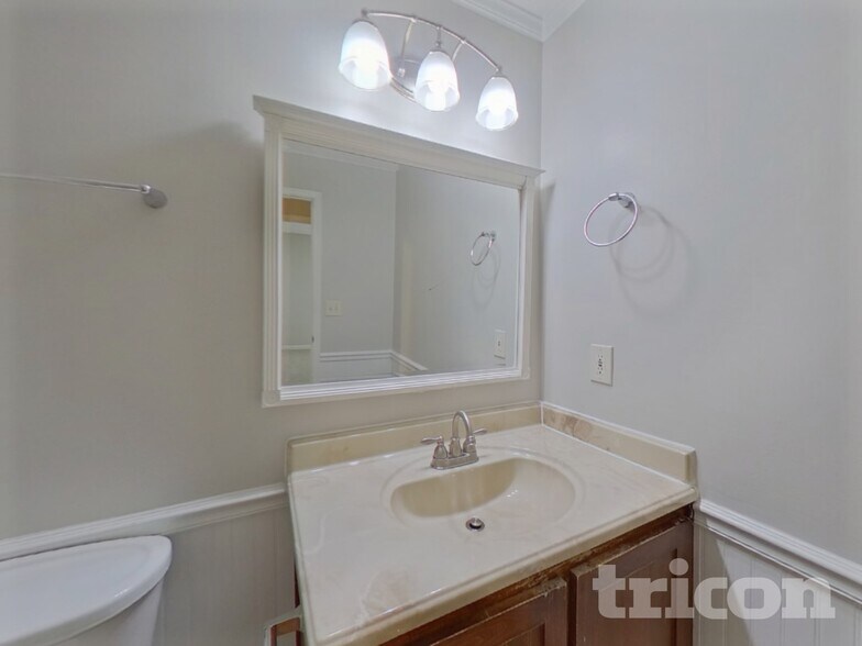 Building Photo - 4807 Alpine Dr SW