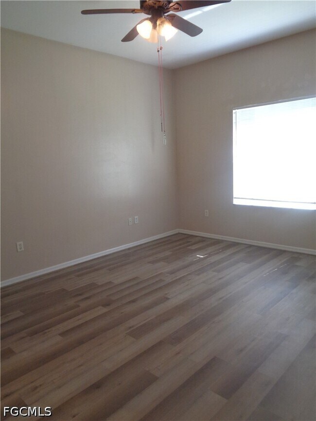 Building Photo - 2463 Nature Pointe Loop