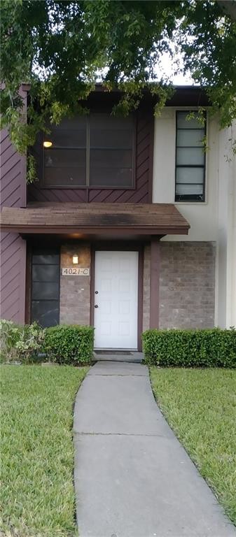 Primary Photo - 4021 Acushnet Dr