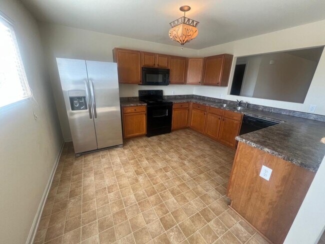 Building Photo - 202 Harold Murphy Dr