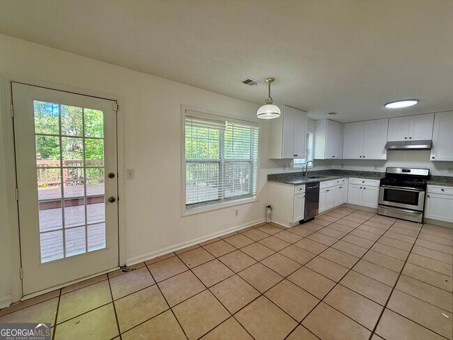 Building Photo - 2700 Woodbine Hill Way NW