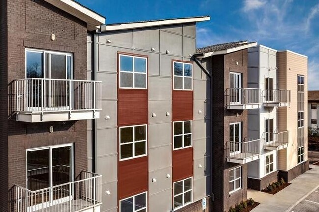 Building Photo - 1118 Litton Ave