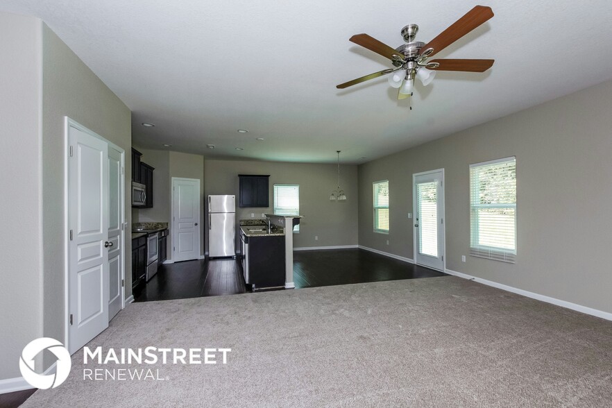 Building Photo - 4635 Montelena Dr