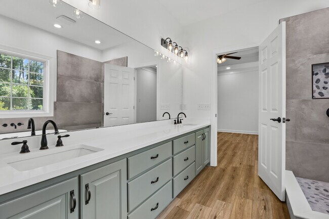 Building Photo - 32 Weatherby Cir