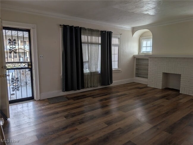 Building Photo - 924 Helmsdale Rd