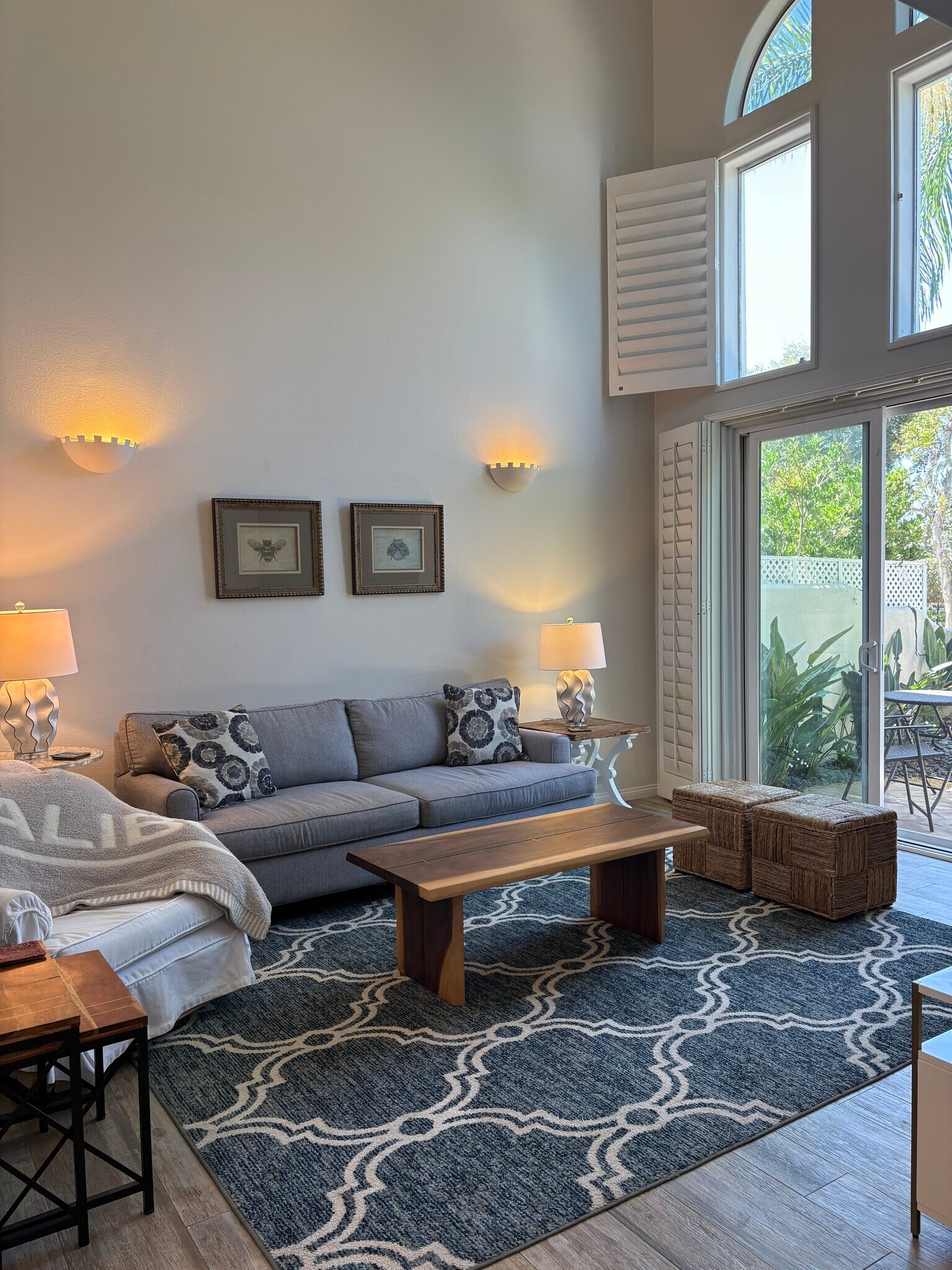 Building Photo - 6483 Zuma View Pl