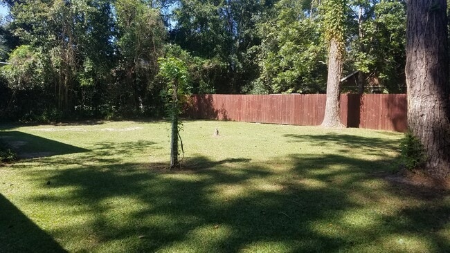 Building Photo - 6220 Ridge Rd