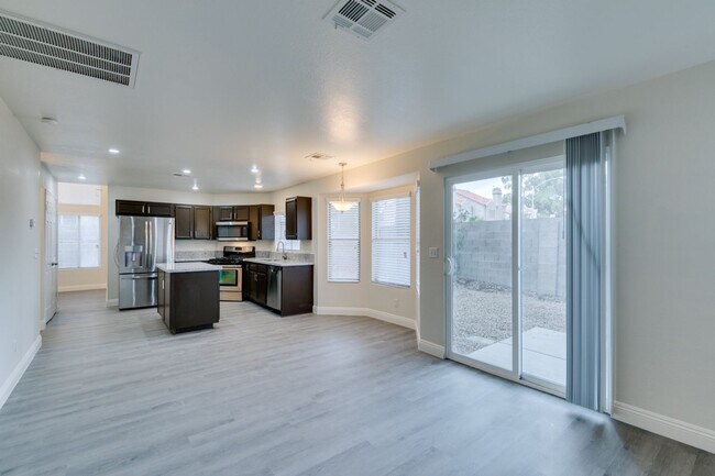 Building Photo - 1738 Toltec Cir