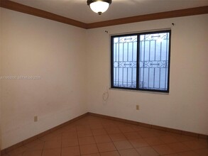 Building Photo - 3127 Coral Wy