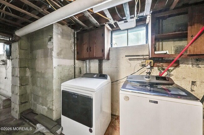 Building Photo - 43 Salem Ln